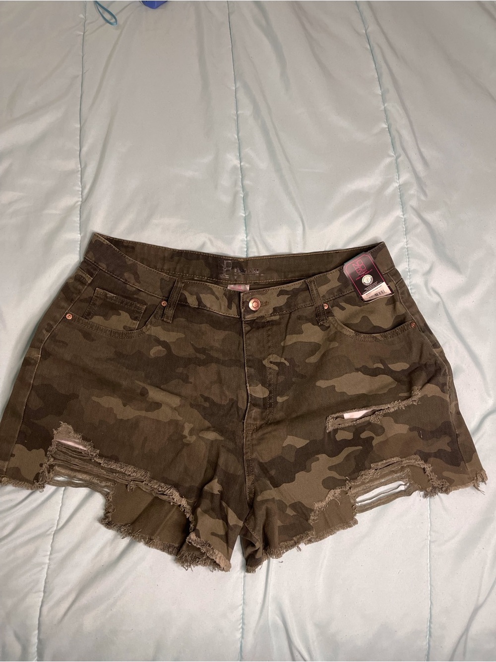 No Boundaries Camo Distressed Jean Shorts - Olive Green